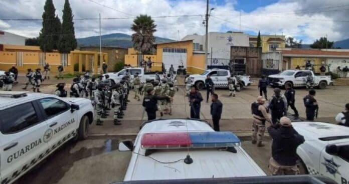 Asesinan a una mujer y sus dos hijos que viajaron de Estados Unidos a Michoacán para vacacionar. Sigue la inseguridad.