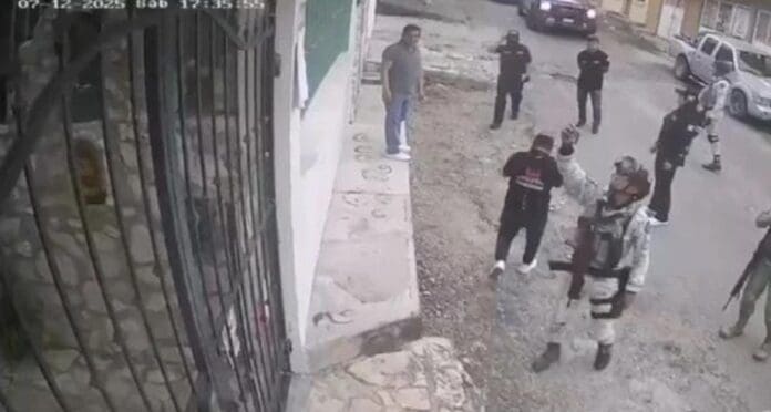 Denuncia fotoperiodista que Fiscalía de Chiapas allanó su vivienda mientras estaba de viaje. Exige una explicación a las autoridades.