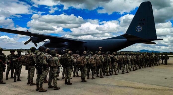 Acusan a un coronel de Sedena de tráfico de influencias en Coahuila; se niega a reconocer a su hija enferma.