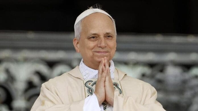 Papa León XIV canta “Cielito Lindo” en el Vaticano