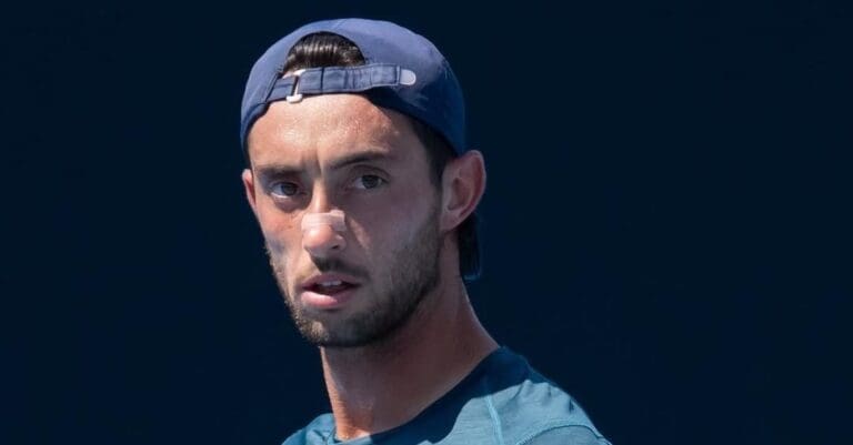 Tenista de Argentina denuncia presunta corrupción en el aeropuerto de Cancún. Dio a conocerr el incidente en sus redes sociales.