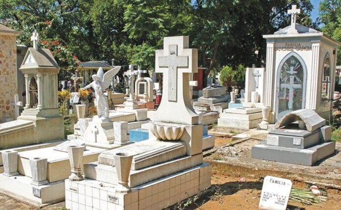 Encuentran fosa clandestina con restos humanos dentro de un panteón de Tlaquepaque, Jalisco