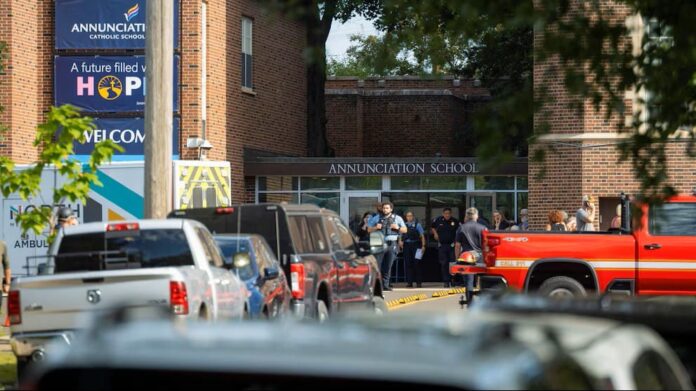 Deja dos niños muertos y 20 heridos un tiroteo durante una misa en una escuela de Minneapolis