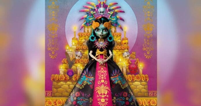 Anuncian muñeca Monster High inspirada en Quetzalcóatl en homenaje al Día de Muertos
