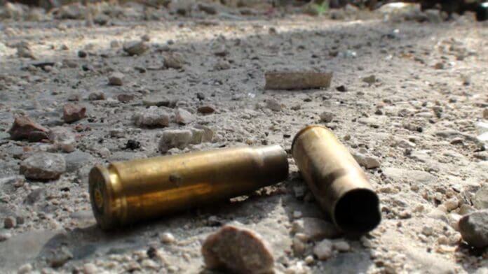 Hombre es herido de bala mientras descansaba al lado de la autopista de Gómez Palacio, Durango