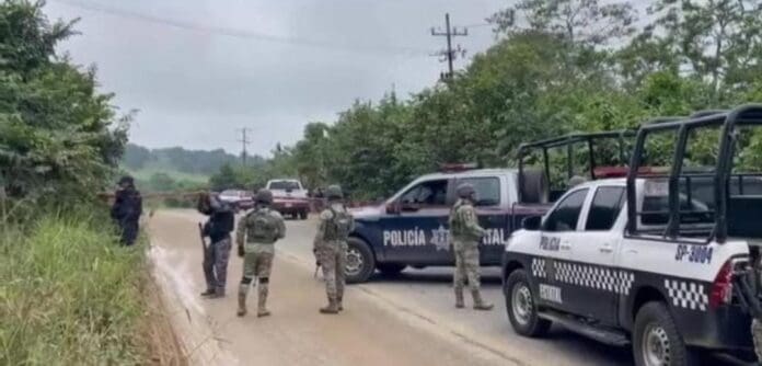 Sigue empeorando la violencia en el estado de Veracruz; matan a agente, atacan base policiaca y hallan restos humanos.