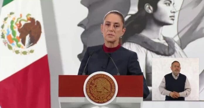FGR investiga a empresarios de Estados Unidos por supuestos nexos con huachicol fiscal, dijo Claudia Sheinbaum.