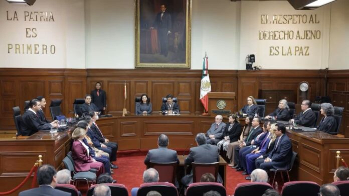 Suena salsa de Marc Anthony en lugar del Himno Nacional durante informe en la SCJN Video: Suena salsa de Marc Anthony en lugar del Himno Nacional durante informe en la SCJN