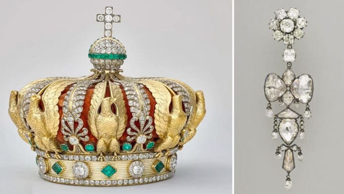 Detienen dos sospechosos del robo en el Museo del Louvre, en París, Francia Detienen dos sospechosos del robo en el Museo del Louvre, en París, Francia