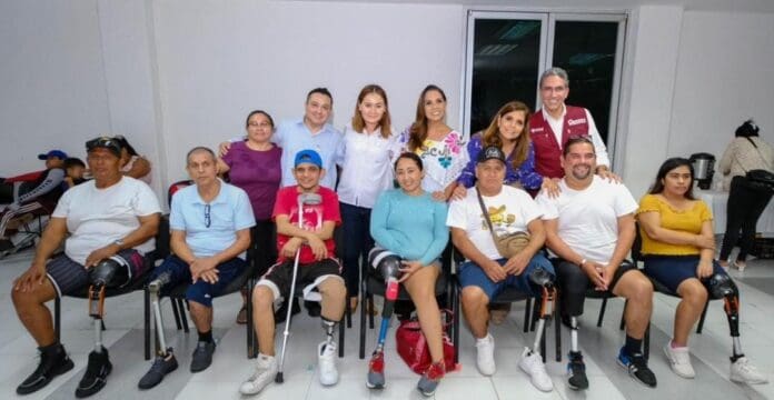 Mara Lezama y Vero Lezama fortalecen la inclusion con entrega de protesis en cinco municipios Mara Lezama y Verónica Lezama fortalecen la inclusión con la entrega de prótesis en cinco municipios del estado.