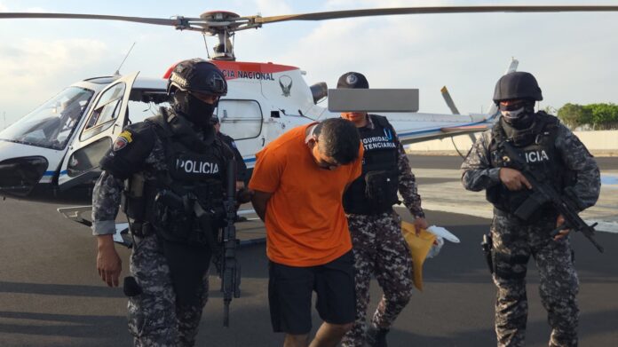 Capturan a El Tunco, encargado de todas las operaciones de narcotráfico entre México, Colombia y Ecuador Capturan a “El Tunco”, encargado de todas las operaciones de narcotráfico entre México, Colombia y Ecuador