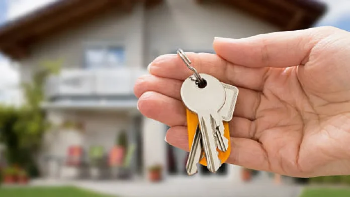 Adulta mayor pierde 600 mil pesos tras comprar una casa que nunca le entregaron en Guadalupe, Nuevo León Adulta mayor pierde 600 mil pesos tras comprar una casa que nunca le entregaron en Guadalupe, Nuevo León