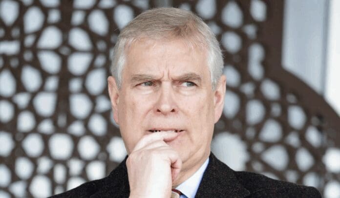 Esta es la compensación que recibe el príncipe Andrés tras perder sus títulos por abuso sexual en Inglaterra