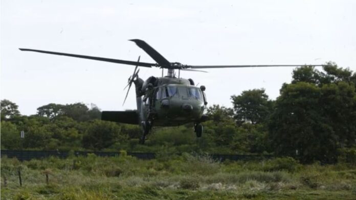 Mueren 28 personas tras bombardeo del Ejército contra la guerrilla en Colombia; seis eran menores