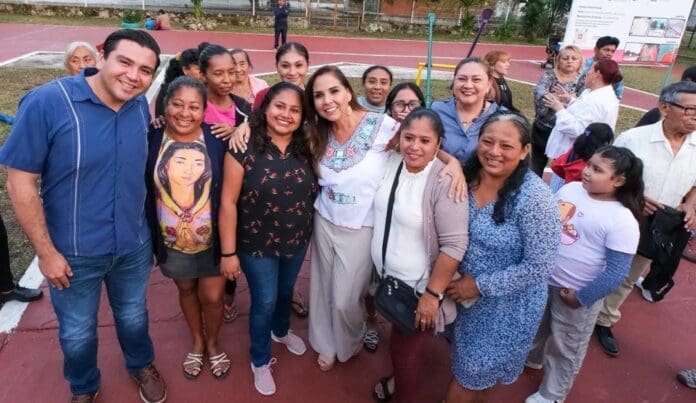 Entrega Mara Lezama Espinosa el Parque Antorchista rehabilitado para el disfrute de las familias de Chetumal.