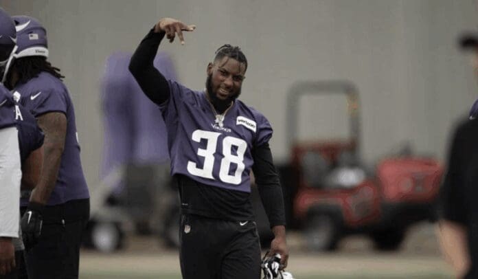 Kris Boyd, jugador de la NFL, se encuentra en estado crítico tras recibir un disparo en Manhattan, Estados Unidos