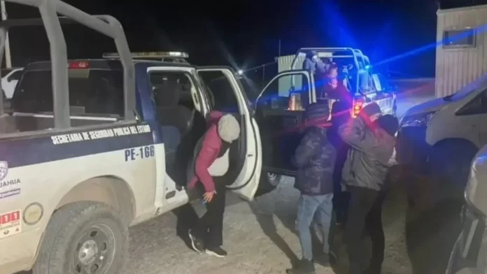 Rescatan a 17 migrantes secuestrados en Ciudad Juárez, Chihuahua; serían trasladados ilegalmente a Estados Unidos