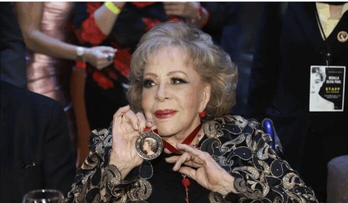 Primer aniversario luctuoso de Silvia Pinal será celebrado con homenaje