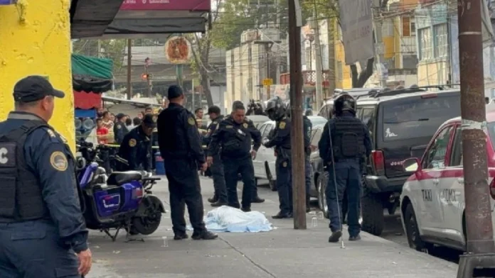 Matan a joven en una barbería en Venustiano Carranza, Cdmx; hay cuatro detenidos