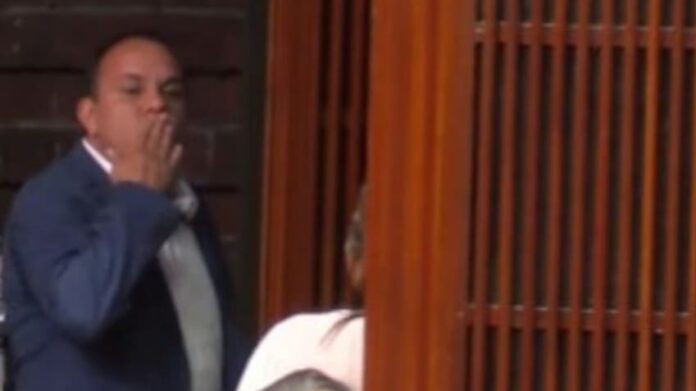 Video: Diputada Aracely Cruz acusa a Cuauhtémoc Blanco de acoso sexual por lanzarle un beso