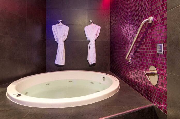 Encuentran cadáver en un jacuzzi de un motel en Iztapalapa, Cdmx