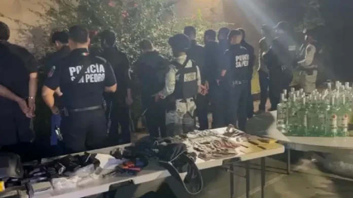 Desalojan a 350 menores de edad de una fiesta clandestina en Nuevo León