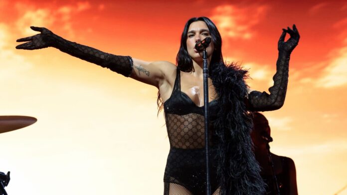 Video: Dua Lipa canta 