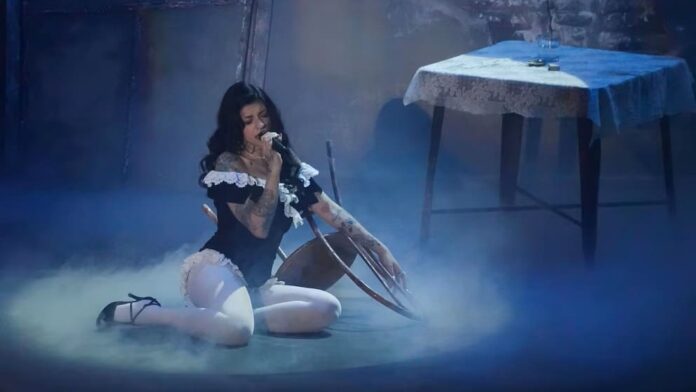 Revela Cazzu aterradora experiencia paranormal en un hotel en México