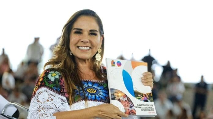 Quintana Roo hace historia con el primer Plan Estratégico 2050 del país, una visión a largo plazo, detalló Mara Lezama.