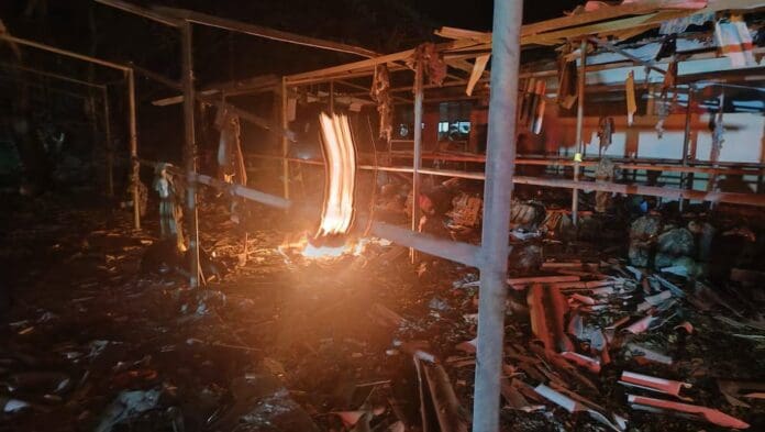 Video: Mueren siete militares y 31 quedan heridos tras ataque terrorista a base militar en Colombia