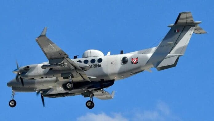 Avión de la Marina se estrella en Galveston, Texas durante misión de apoyo médico